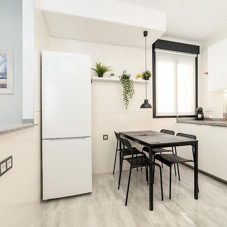 -Malagasunapts- Stylish City Centre Pool&Parking Zewnętrze zdjęcie