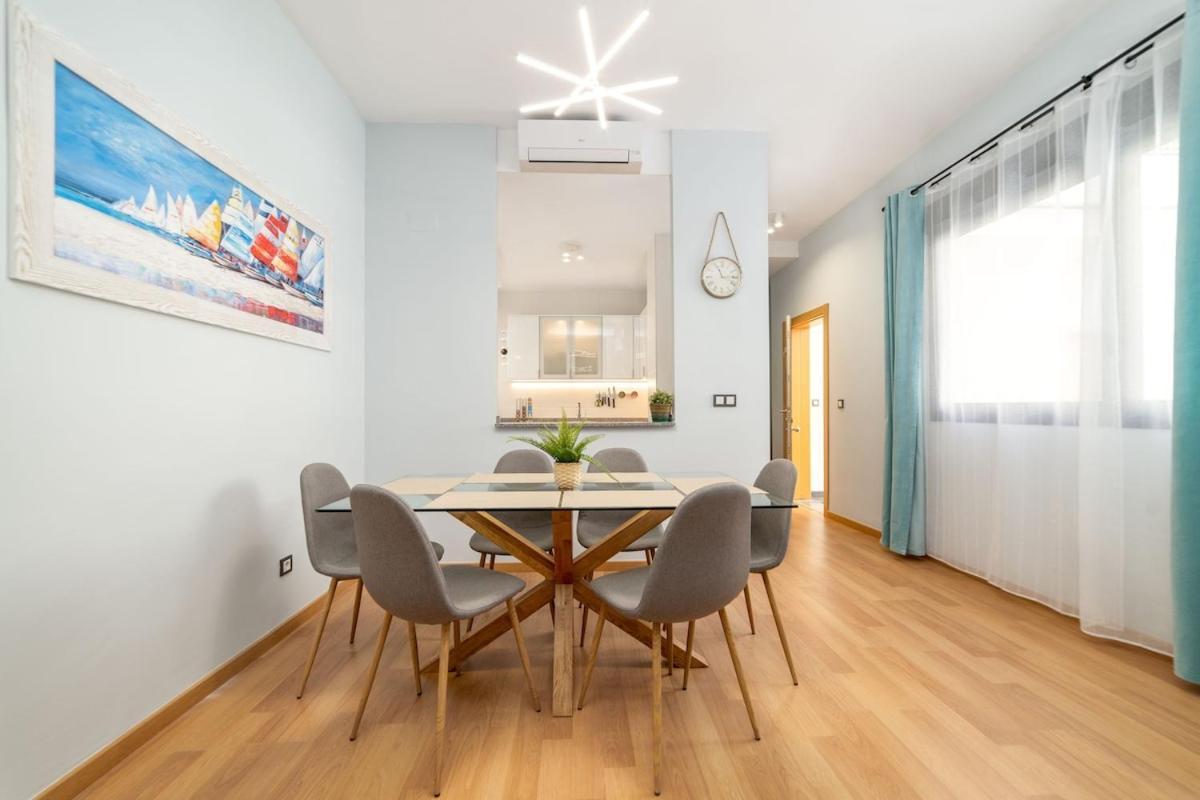 -Malagasunapts- Stylish City Centre Pool&Parking Zewnętrze zdjęcie