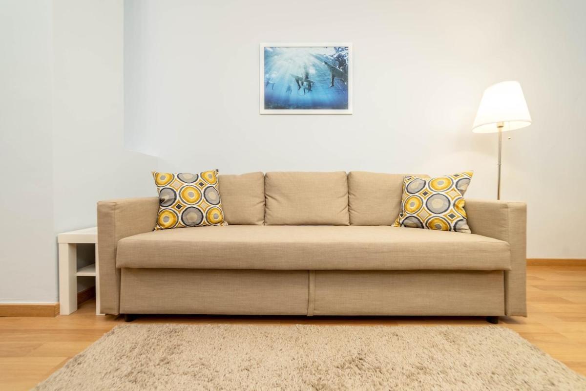 -Malagasunapts- Stylish City Centre Pool&Parking Zewnętrze zdjęcie
