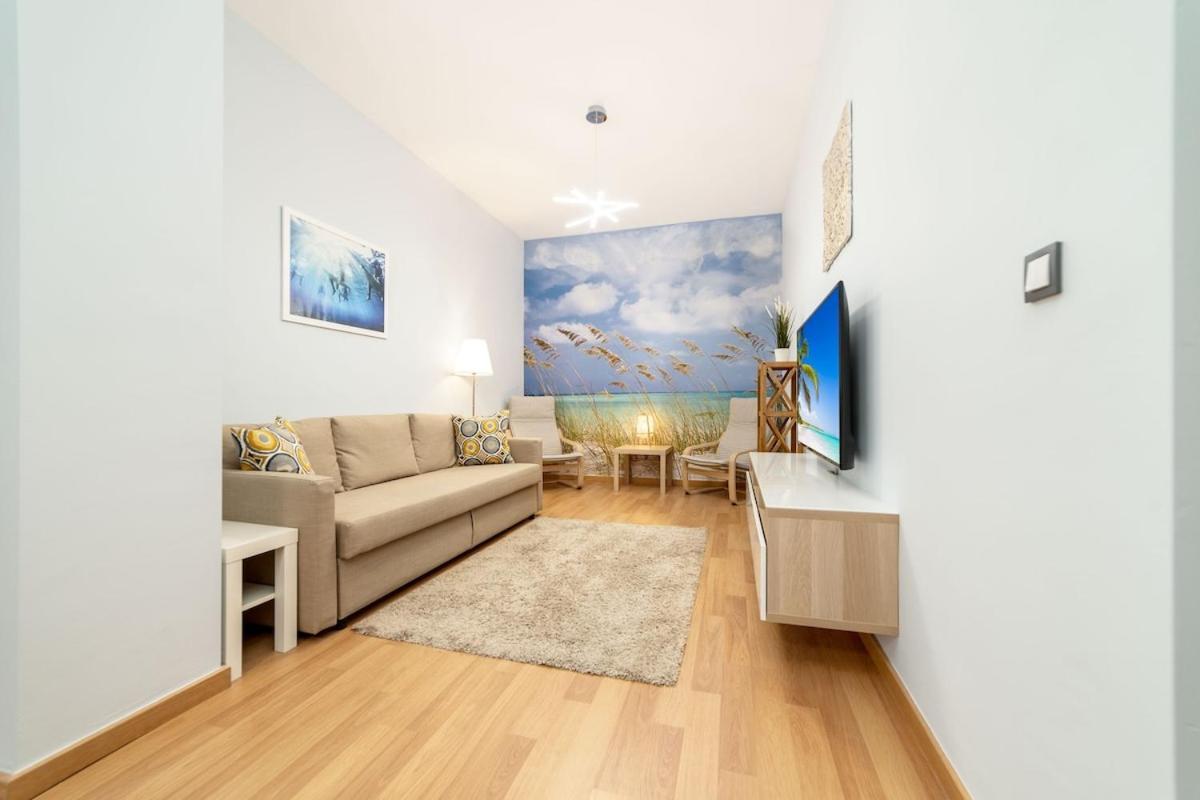 -Malagasunapts- Stylish City Centre Pool&Parking Zewnętrze zdjęcie